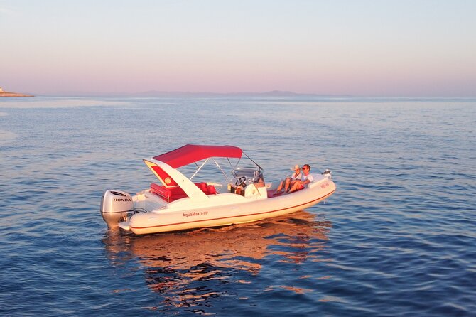 Private boat tour of Red rocks & Pakleni islands - Stop 2: Plenković winery tasting at Sveta Nedelja
