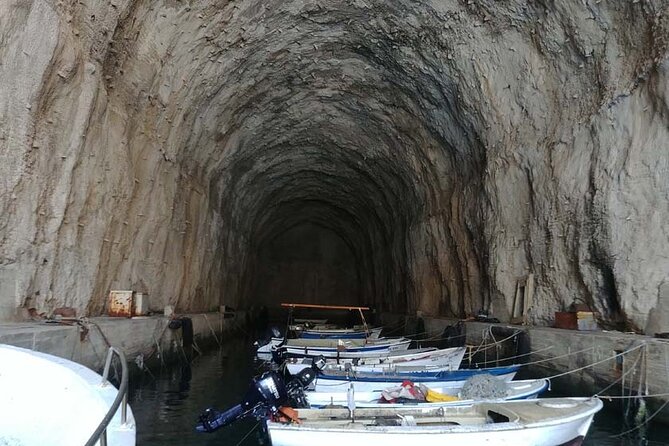 Private Boat Tour to Brac and Solta islands: Non-Touristy Itinerary - Necujam bay: snorkeling around a sunken ship