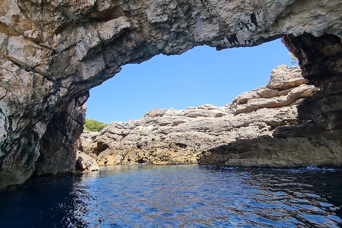 Private boat tour to Elafiti islands and south part of Mljet 8h. ALL INCLUDED - What to bring for Elafiti and Mljet swim time