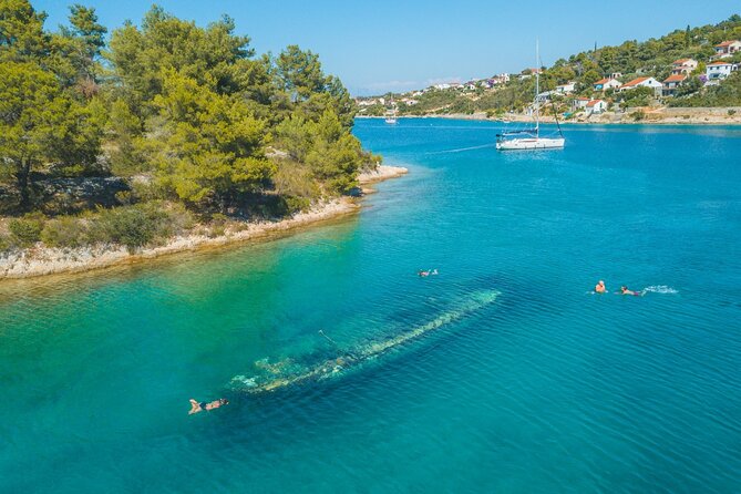 Private Boat tour to the Blue Lagoon & Solta - Swim, Snorkel, Tan and Relax! - What to pack so the day feels easy, not annoying