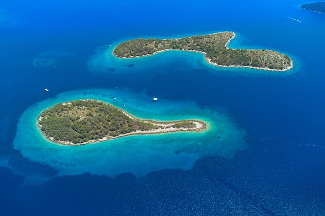 Private Boat Trip Swim and Chill in Crystal Blue Šibenik half day - Swimming, Snorkeling, and Jump-Off Fun on a Private Boat