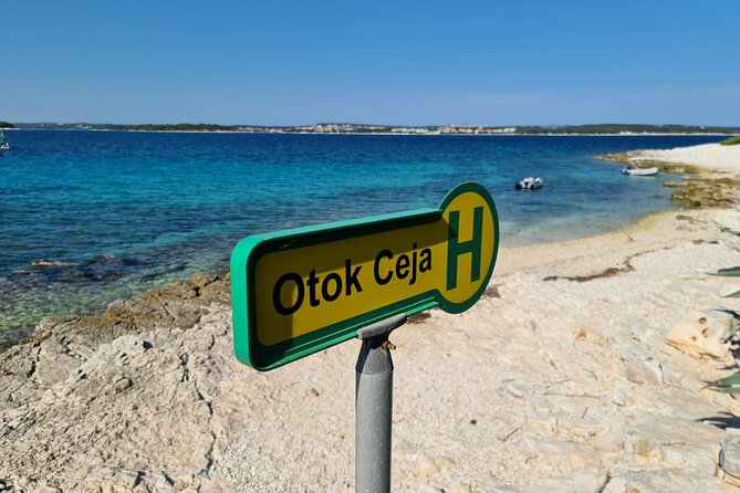 Private Boat Trip with Sandra Boat Medulin, Kamenjak, Ceja - Lunch on board during the Kamenjak return, plus a drink line you will use