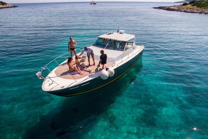 Private custom Blue & Green Cave tour with yacht from Hvar town - Pakleni Islands and Palmižana Bay: beach time in the Hell Islands area