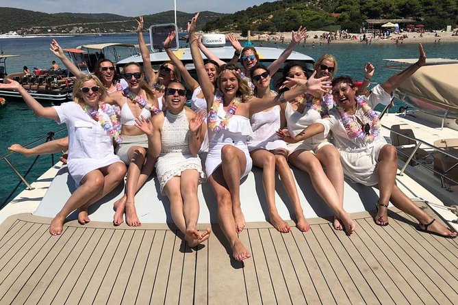 Private custom Blue & Green Cave tour with yacht from Hvar town - Meeting in Hvar and settling into the skipper-led rhythm