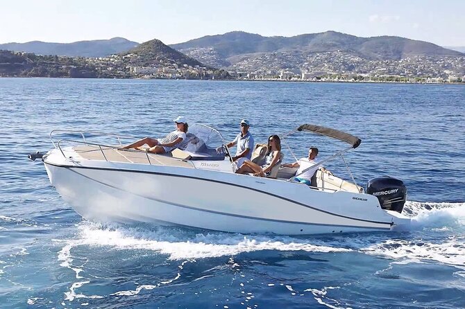 Private Dubrovnik Champagne Sunset Cruise - Skipper and crew: what the best service feels like