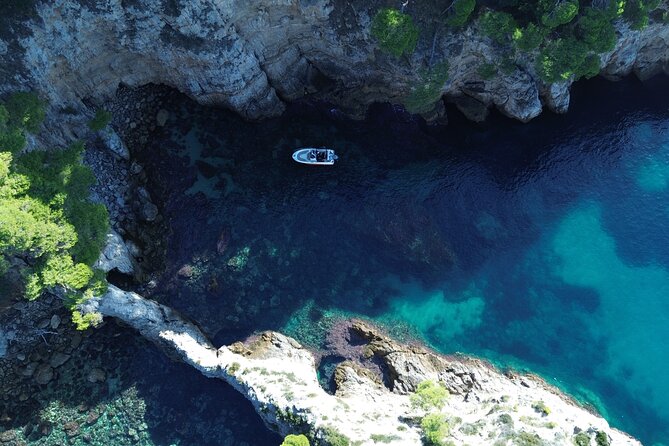 Private Elaphiti Islands Boat Tour Tailor-Made 8h - Price and value: $409.72 per group, plus a couple of extras