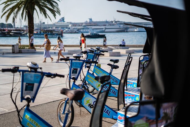 Private Electric Rickshaw Tour of Split - Golden Gate Area Icons: Grgur Ninski and the Photo Moments