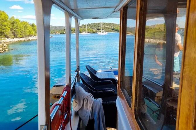 Private Full Day Tour | Food & Drinks | Kornati or Vrgada - Kornati Islands National Park: the nature and fisherman vibe segment
