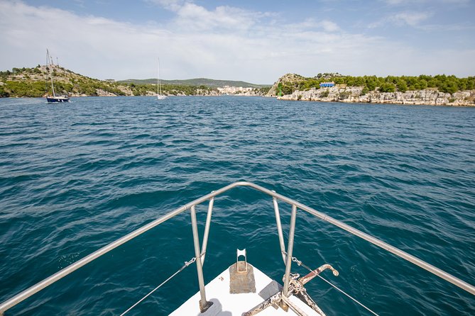 Private Gastro gourmet tour by Dot@ boat - Stop 1: Zdrelac swim and snorkeling, the day’s first big “yes”