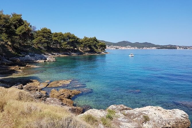 Private Half-Day Boat Tour to nearby Islands in Zadar with Drinks - Snorkeling masks, swim breaks, and how to make the most of them