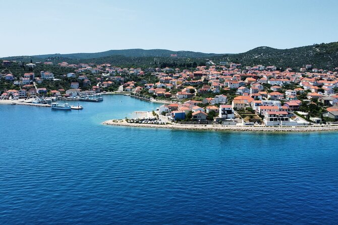 Private Half-Day Boat Tour to nearby Islands in Zadar with Drinks - Traditional wooden boat comfort and the pace you should expect