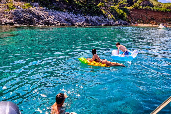 Private Half day Elafiti islands and Blue cave tour - On the boat: comfort, included drinks, and snorkeling gear that actually helps