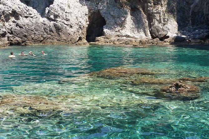 Private Half-Day Speedboat Guided Tour of Dubrovnik Islands - Stop 2: Kolocep Island and the Blue Cave swim moment