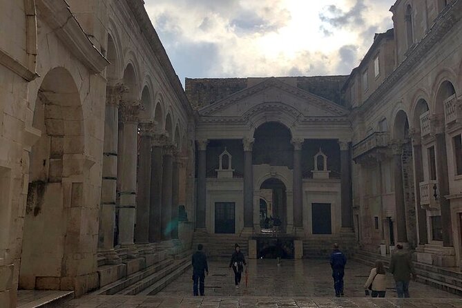 Private History Split Walking Tour in Italian - Small group - Stop 4, Golden Gate: Gregory of Nin and language history