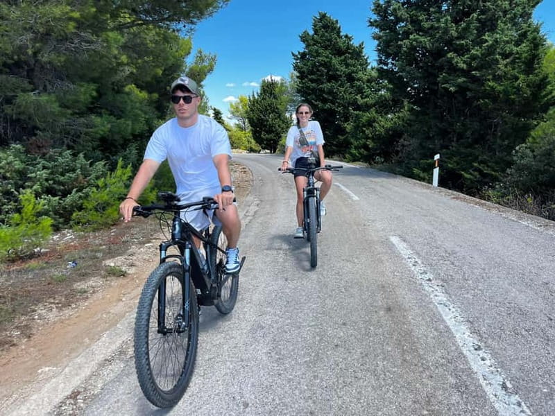 Private Hvar Island E-Bike Tour - Wine and lavender vibes on a bike day
