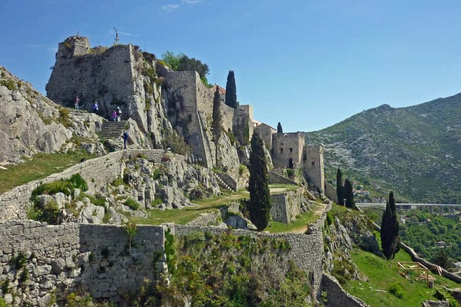 Private Krka National Park & Klis Fortress from Split - Skradin break and lunch: eat where the day slows down