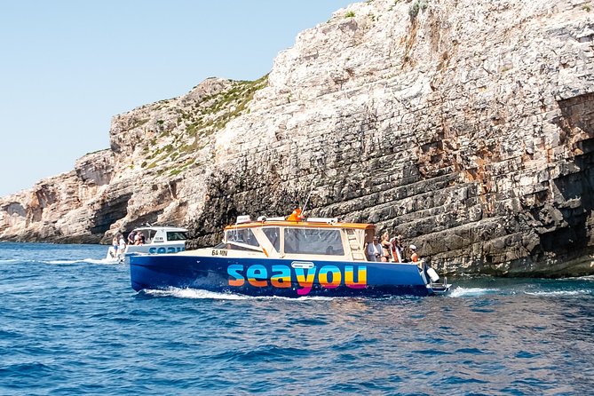Private Luxury Boat tour for 12 from Split, Brac, Trogir, Hvar - Blue Cave on Biševo: how to catch the famous blue light