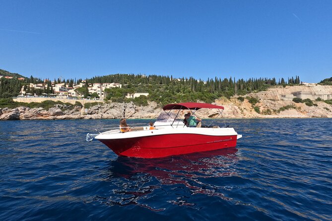 Private luxury speedboat tour-Islands, caves, beaches, snorkeling - Key things to know before you go
