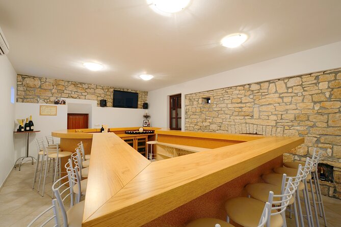 Private Sparkling Wine Tasting in Istria - The One-Hour Flow Starts at 6PM and Stays Simple