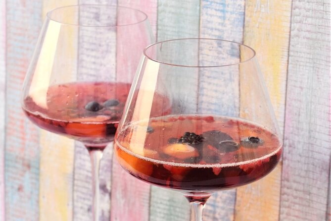 Private Sparkling Wine Tasting in Istria - What You Drink With It: Snacks, Water, and Staying Comfortable