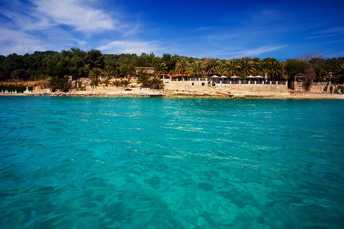 Private Speed Boat Tour of Hvar South Shore & Pakleni islands - Mala Milna and Velo Borče: short stops, big water