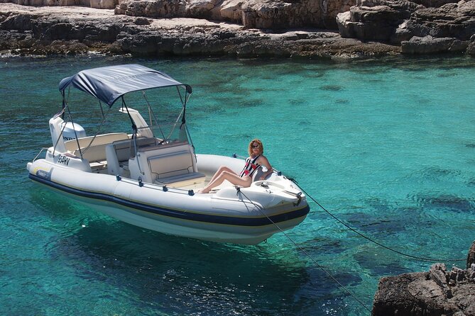 Private Speed Boat Tour of Hvar South Shore & Pakleni islands - Captain style and why your skipper matters