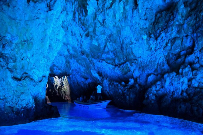 Private Speed Boat Tour to Blue Cave & Pakleni islands - Key things to know before you go