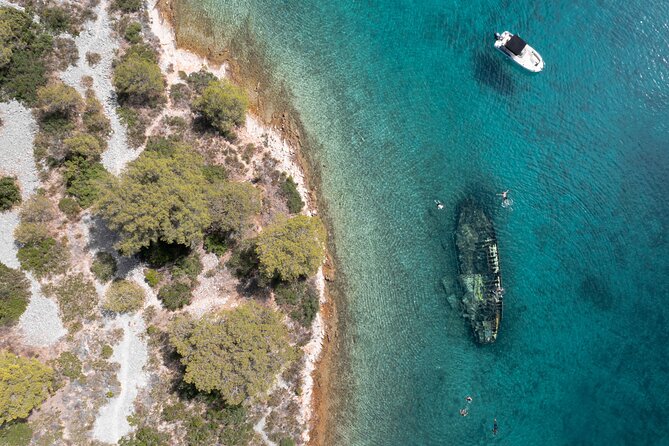 Private speedboat custome-made tour / from Trogir and Split - Who this tour is perfect for (and who should think twice)