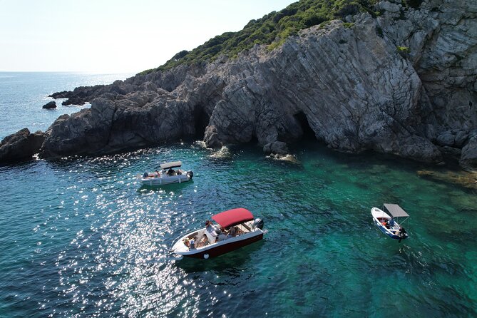 Private Speedboat Tour- Blue cave, sandy beaches and snorkelling - Šunj Beach: Sandy Time and Beach Bar Energy