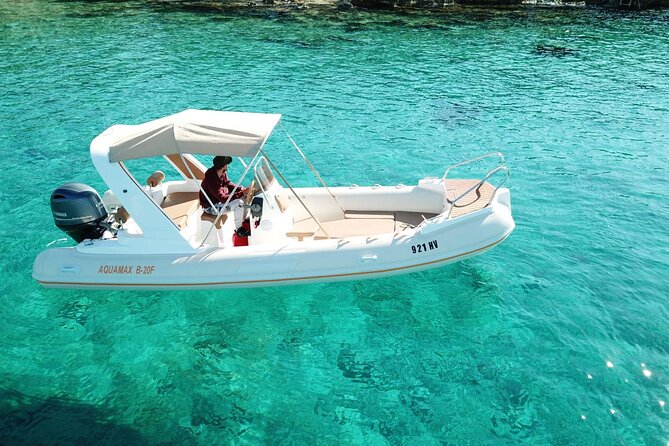 Private Tour of Red rocks, Pakleni Islands and Hvar's Southern Beaches - Skippers Matter, and Personalization Can Make the Day