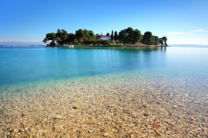 Private tour to Islands Ugljan, Ošljak and Preko from Zadar - Stop 2 on Ošljak: tiny island, lighthouse views, and a 2 km walk option