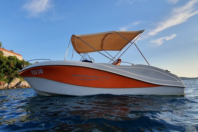 Private tour to the Elafiti with Barracuda 545 - half day 4h - Private boat day on the Elafiti: what you really get in 4 hours