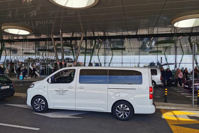 Private Transfer by 8 seats van from and to Dubrovnik Airport - Inside the Van: WiFi and the Comfort Factor
