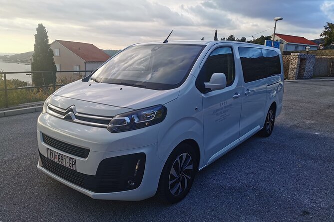 Private Transfer by 8 seats van from and to Dubrovnik Airport - Language, Mobile Tickets, and Staying Organized