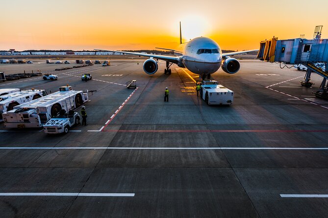 Private Transfer from Split Airport to Makarska - Finding your driver fast, even when you are tired