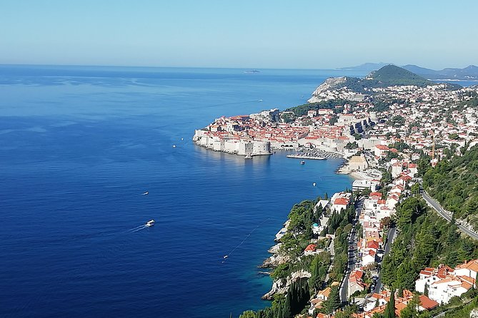 Private transfer from Split to Dubrovnik with side-trip to Ston - The driver factor: Denis’s mix of driving and local know-how