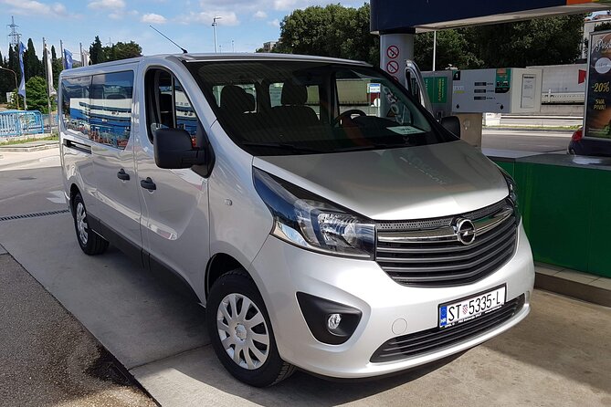 Private transfer Split airport to Split (any location) up to 8 passengers - Air-conditioned comfort, WiFi, and luggage reality