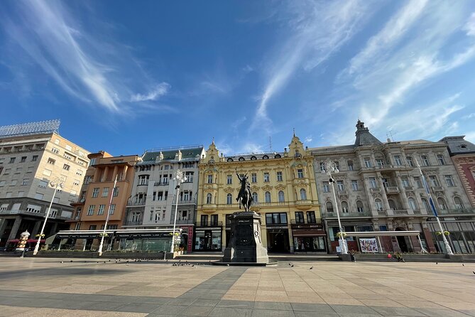 Private Walking Tour of Zagreb - Lotrščak Tower and the Gric cannon, then Strossmayer views