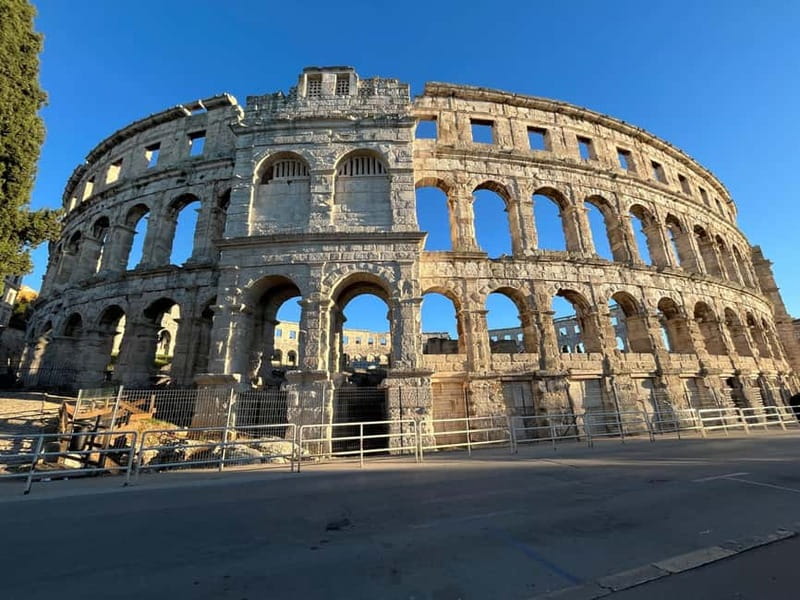 Pula by E-Bike: Roman Ruins, Sea Views & Hidden Gems - Why Pula feels made for an e-bike ride