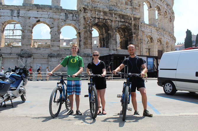 Pula Highlights Bike Adventure - Verudela Canyon: high cliffs, views, and optional jumps near sunset