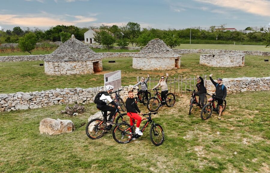 Pula-Vodnjan-Rovinj: E-Bike Tour with wine tasting - Key things you’ll notice on this Vodnjan e-bike tour
