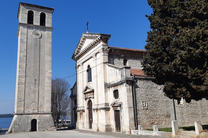 Pula walking tour - Tempio di Augusto: Roman temple cues without the ticket hassle