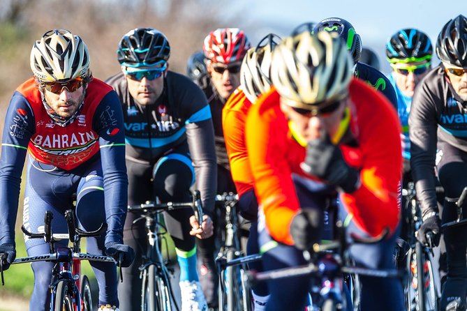 Pure Cycling Experience - Road Bike - Where you start in Stari Grad and what to expect before the first pedal