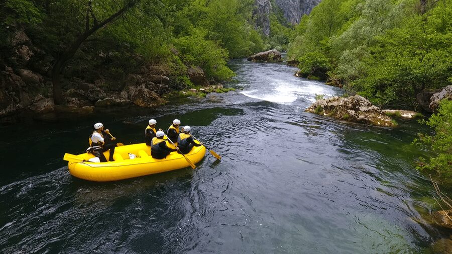 Rafting on the Cetina river - From Check-In to the Safety Briefing: What the Guide Covers