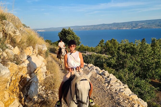 Ranch 22 Podstrana, " Horse riding 12 km from SPLIT " - The big views: Perun plus the islands you can actually name