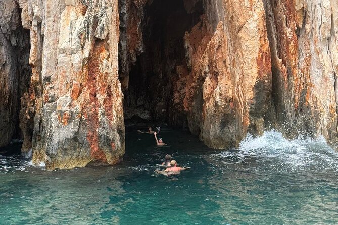 Red Rocks and Hvar Full Day Tour from Split and Brac - Timing, Sea Conditions, and the Real Meaning of Flexibility