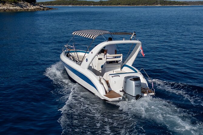 Red Rocks, Hvar Bays & Pakleni – Private Boat Tour from Hvar - Milna lunch at Notos: a tasty break, but budget for it