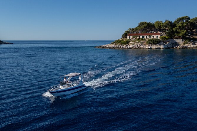 Red Rocks, Hvar Bays & Pakleni – Private Boat Tour from Hvar - What’s included onboard: snorkeling gear, icebox, Bluetooth music