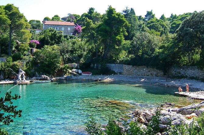 Rent a Boat! (Group Option - Half Day) - Unlimited wine, snorkeling gear, and the onboard comfort factor