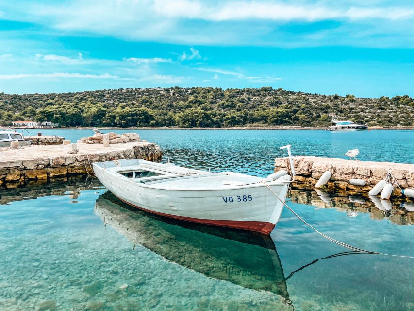 RIVIERA TOUR FROM ŠIBENIK, ZLARIN, PRVIĆ AND TIJAT - Price and value for a 6-hour island loop